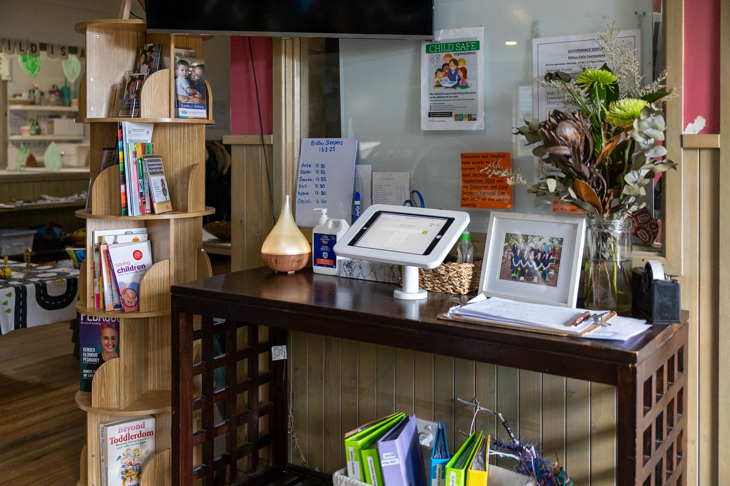 Centre reception and resource area